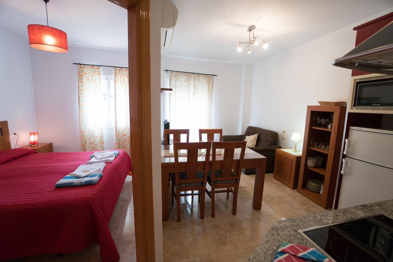 Apartamentos Manuel Martin Nerja Exterior photo